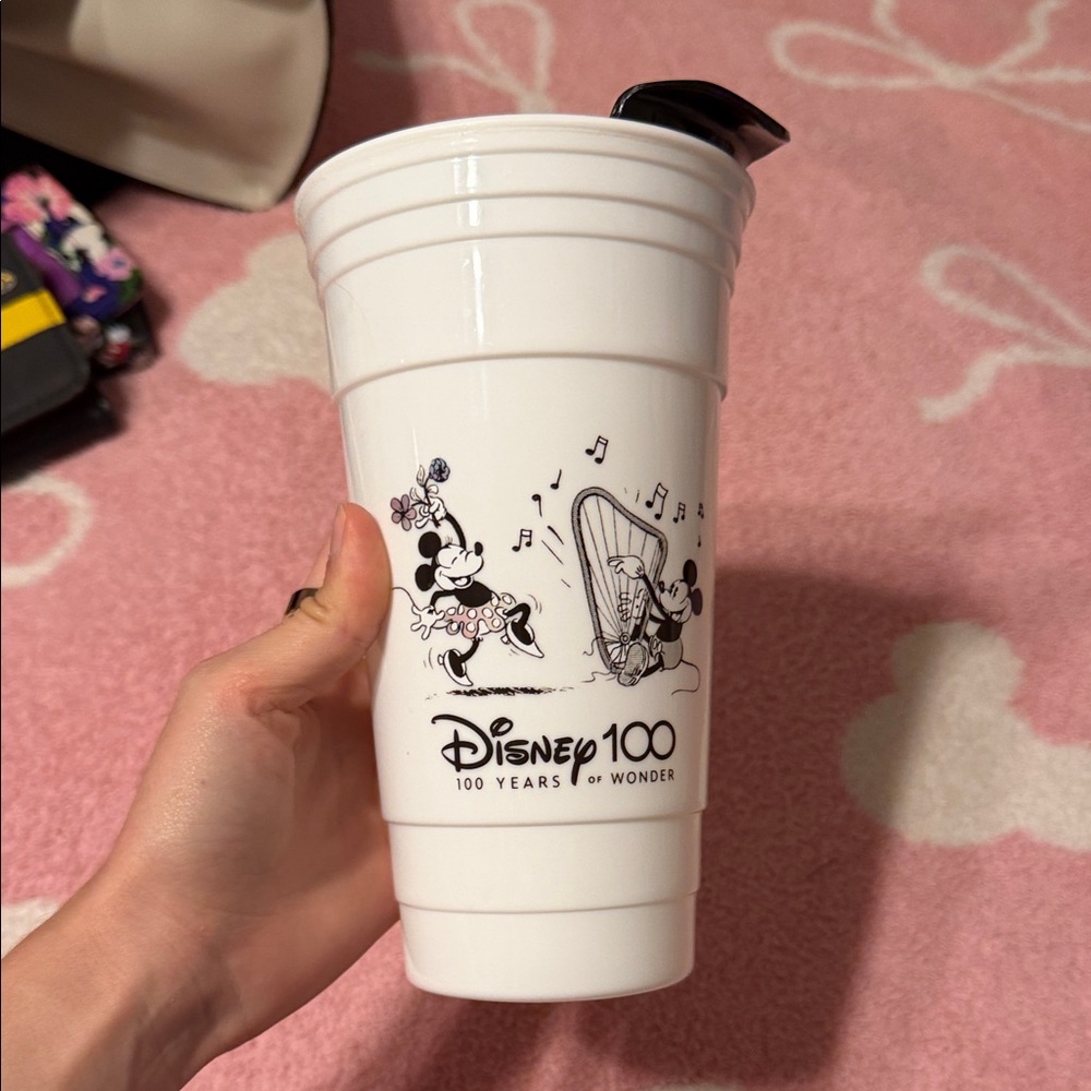 Disney 100 Cup